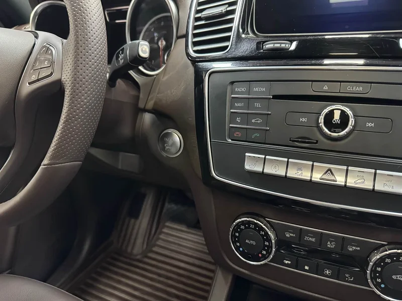 Mercedes-Benz GLE — фото 28