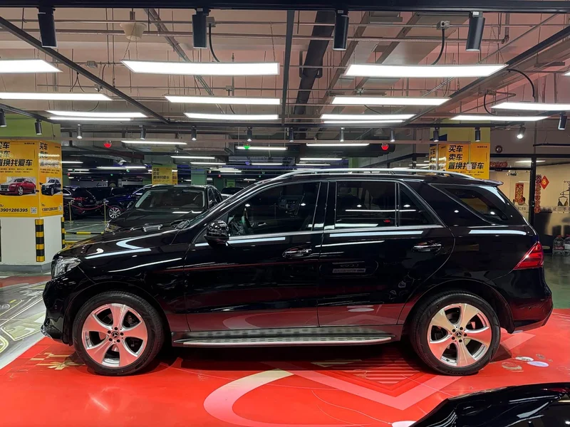 Mercedes-Benz GLE — фото 7