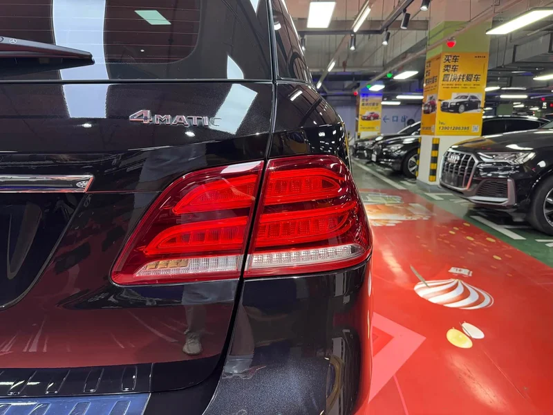 Mercedes-Benz GLE — фото 10