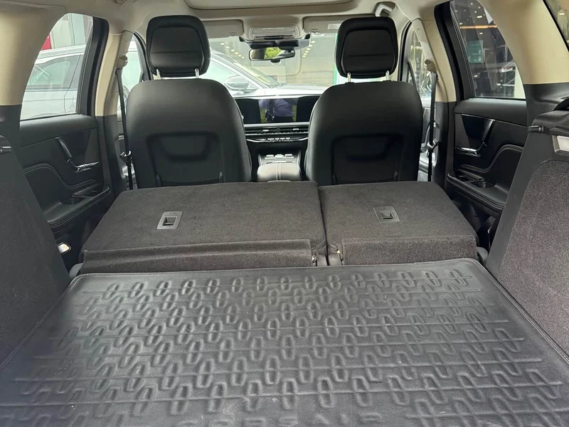 Jeep Renegade — фото 16
