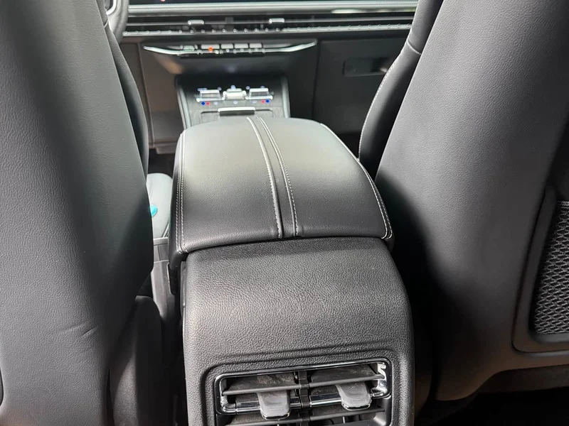 Jeep Renegade — фото 18