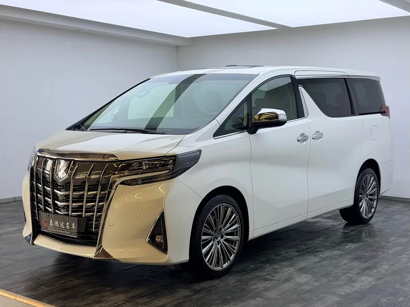 Toyota Alphard — фото 4