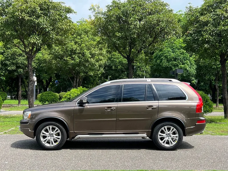 Volvo XC90 — фото 4