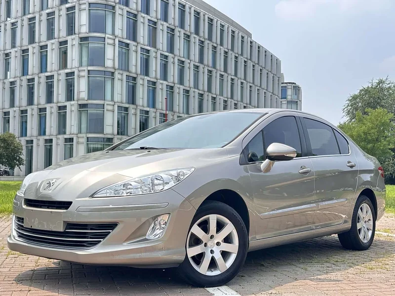 Peugeot 408 — фото 1