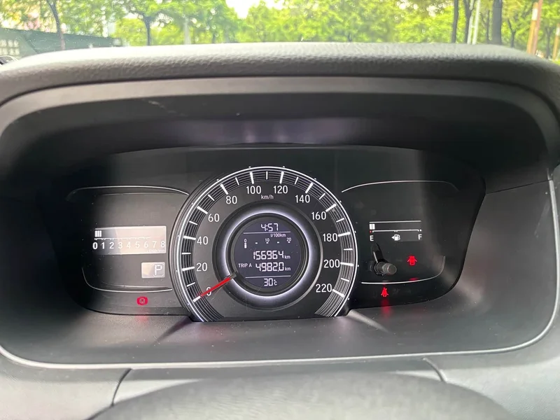 Honda Odyssey — фото 14