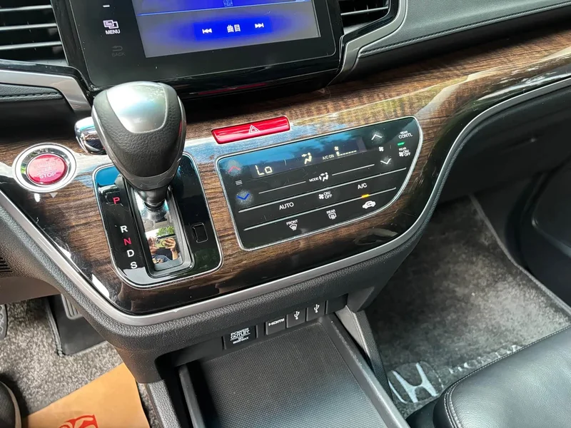 Honda Odyssey — фото 16