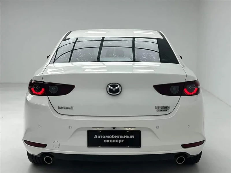 Mazda 3 Axela — фото 15