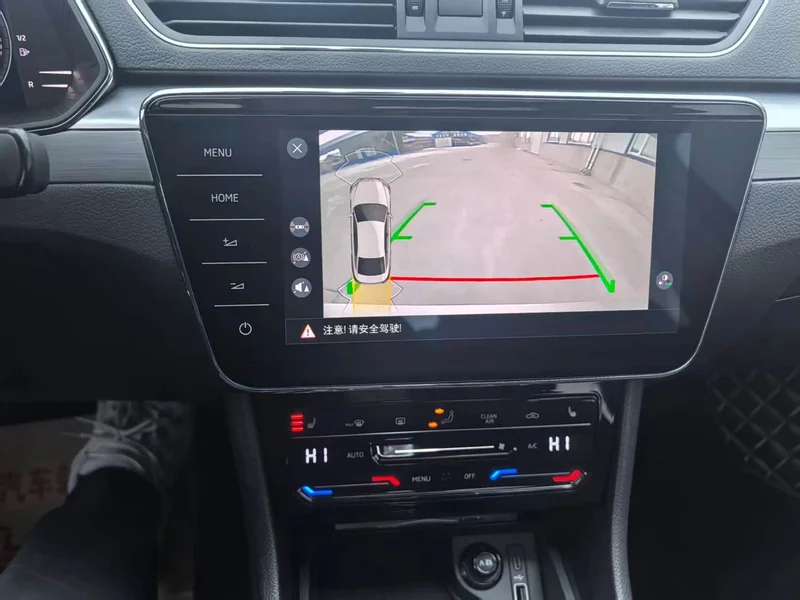 Skoda Superb — фото 13