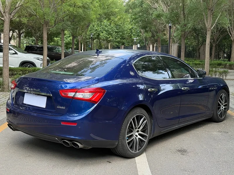 Maserati Ghibli — фото 9