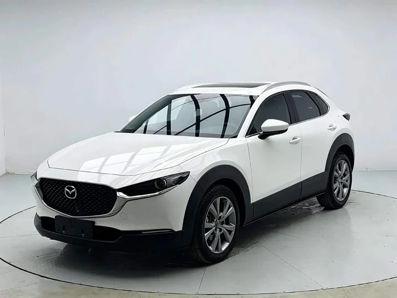 Mazda CX-30 — фото 1