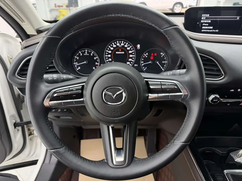 Mazda CX-30 — фото 12