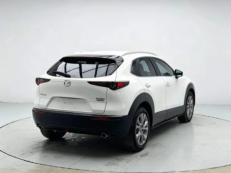Mazda CX-30 — фото 4
