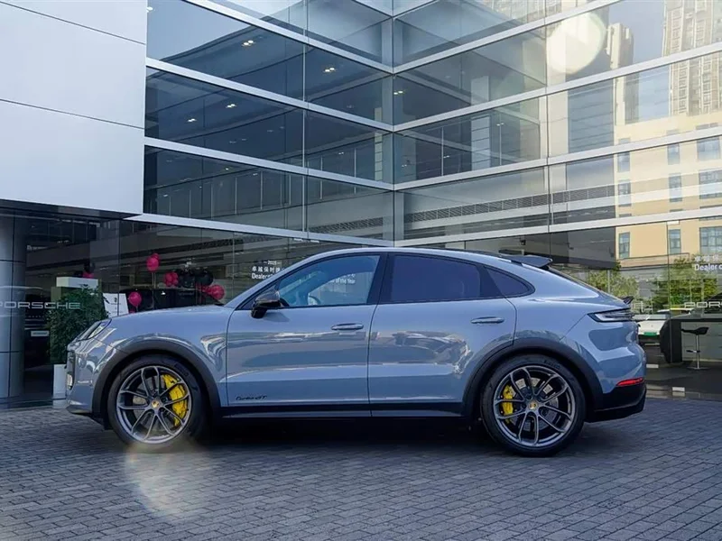 Porsche Cayenne — фото 2