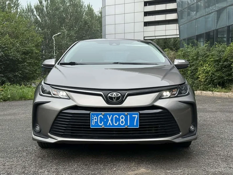 Toyota Corolla — фото 2