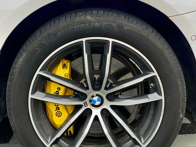 BMW 5-Series — фото 14