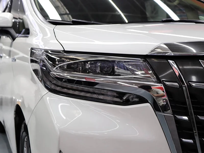 Toyota Alphard — фото 38