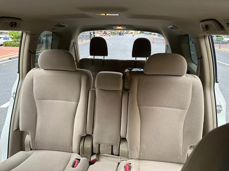 Toyota Highlander — фото 10