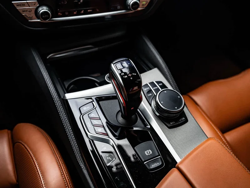 BMW M5 — фото 13