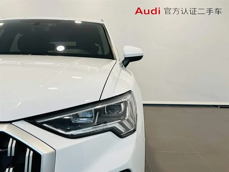 Audi Q3 — фото 14