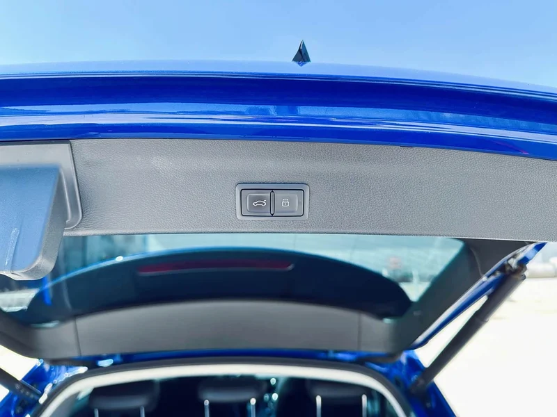 Audi Q3 — фото 15