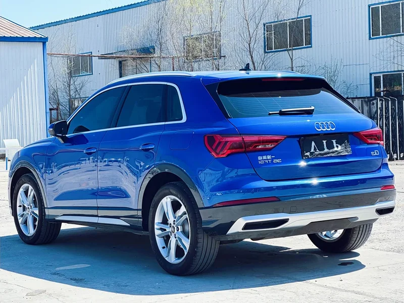 Audi Q3 — фото 20