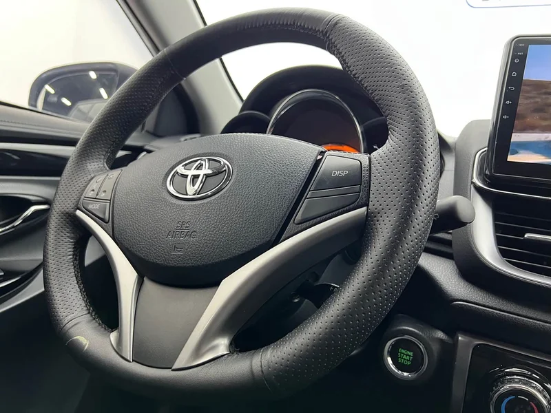 Toyota Yaris L — фото 22