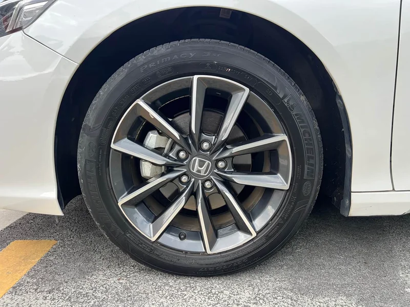 Hyundai Inspire — фото 23
