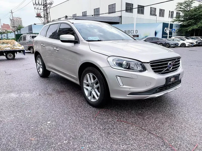 Volvo XC60 — фото 3