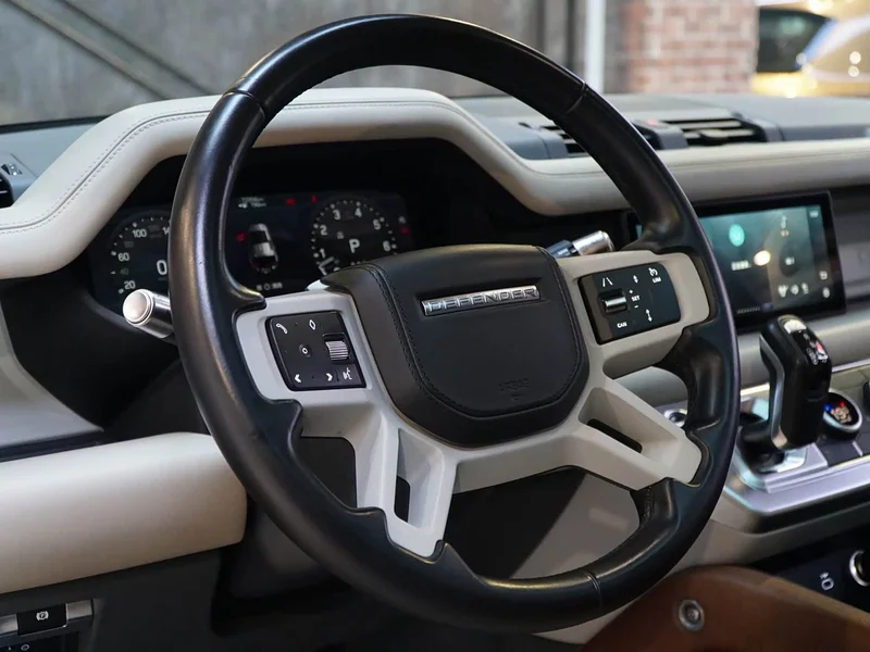 Land Rover Defender — фото 14