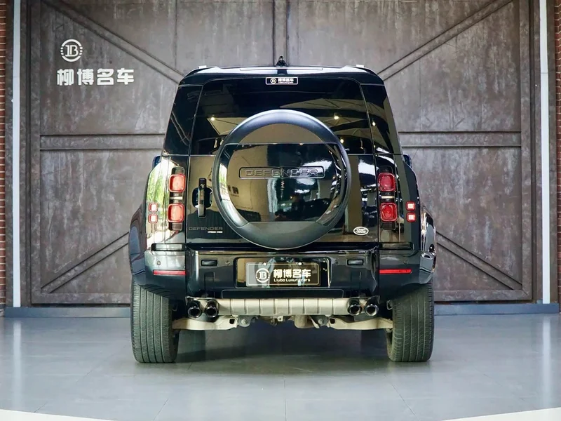 Land Rover Defender — фото 25