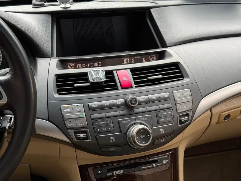 Honda Accord — фото 14