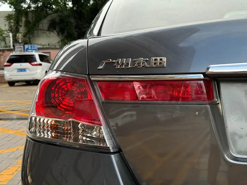 Honda Accord — фото 21