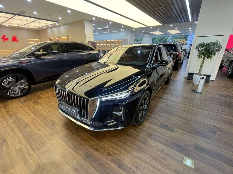 Hongqi H5 PHEV — фото 1