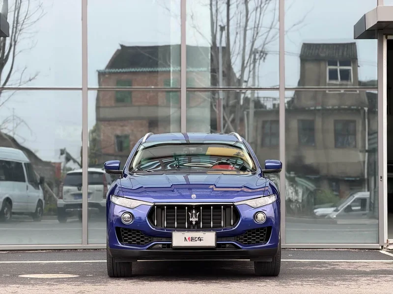 Maserati Levante — фото 2