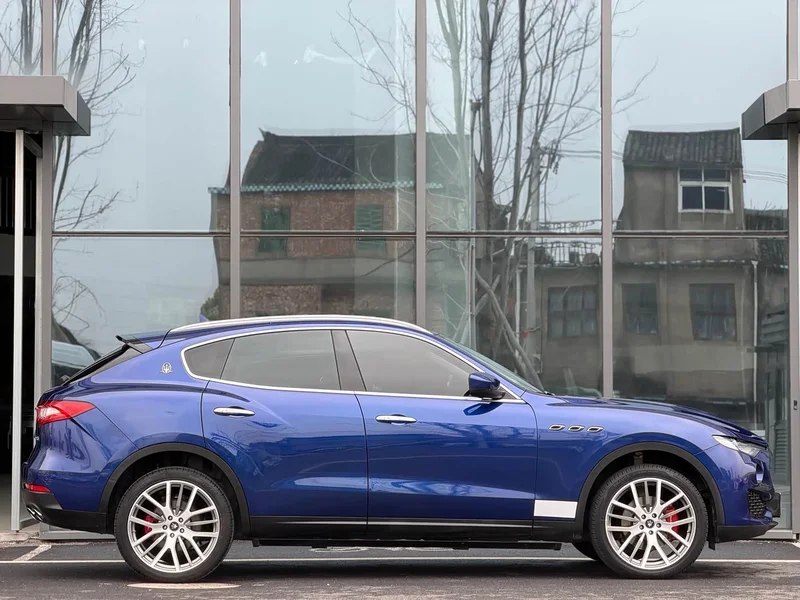Maserati Levante — фото 3