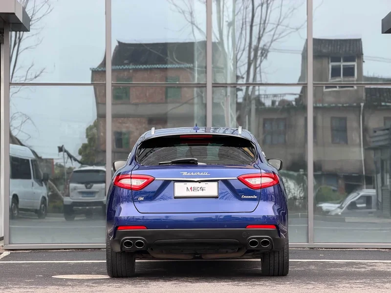 Maserati Levante — фото 4