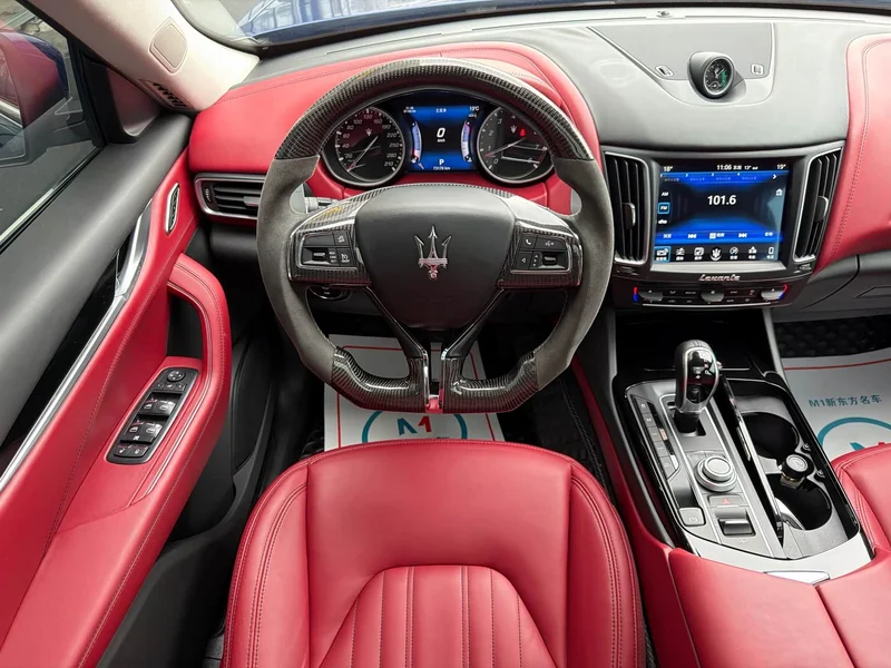 Maserati Levante — фото 10