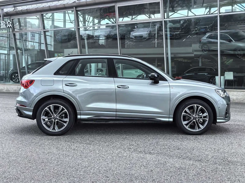 Audi Q3 — фото 4