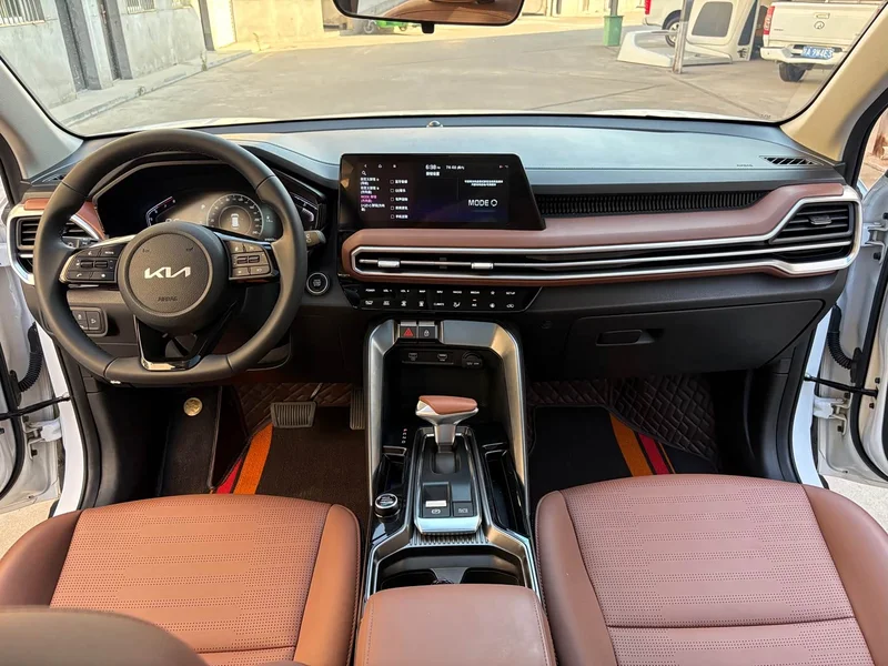Kia Sportage — фото 9