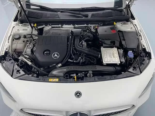 Mercedes-Benz A-Class — фото 12