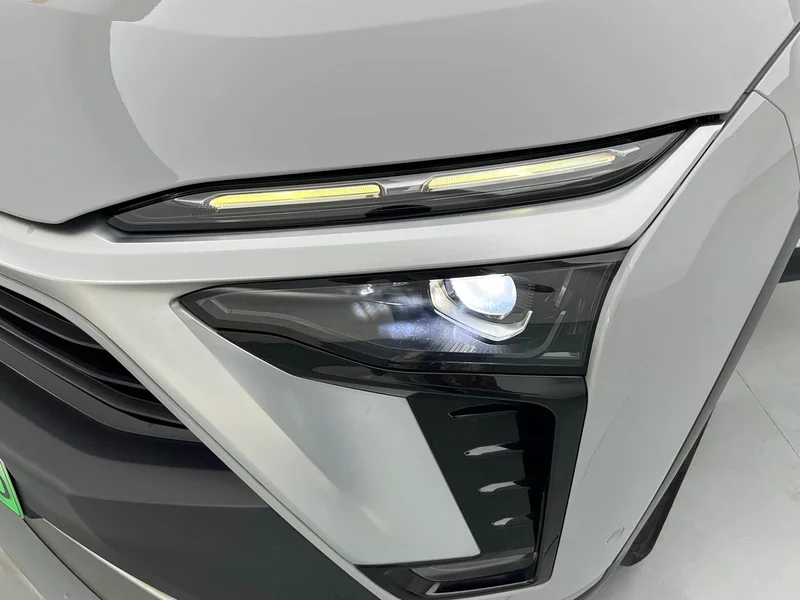 NIO ES8 — фото 30
