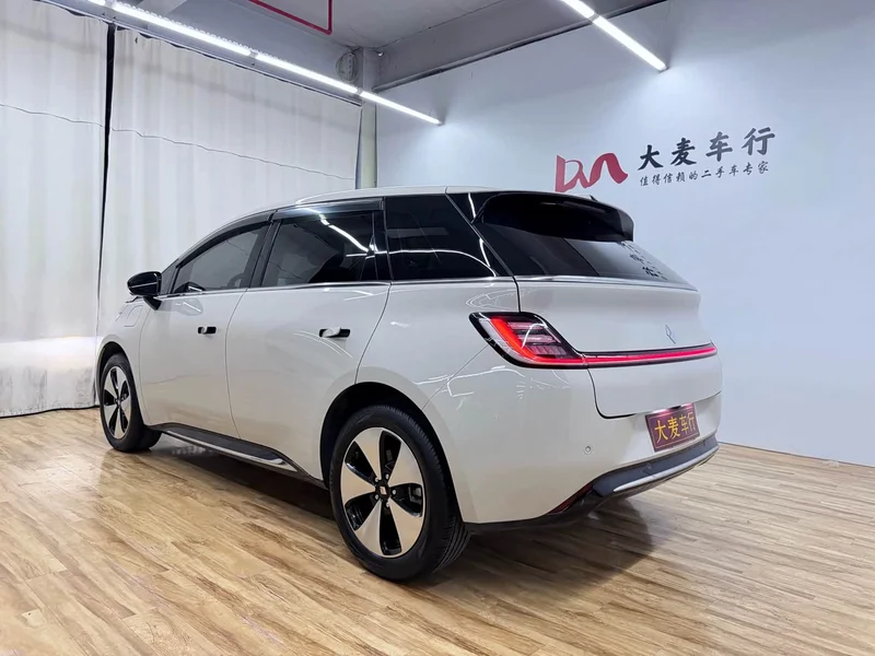 Baojun Yunduo — фото 4