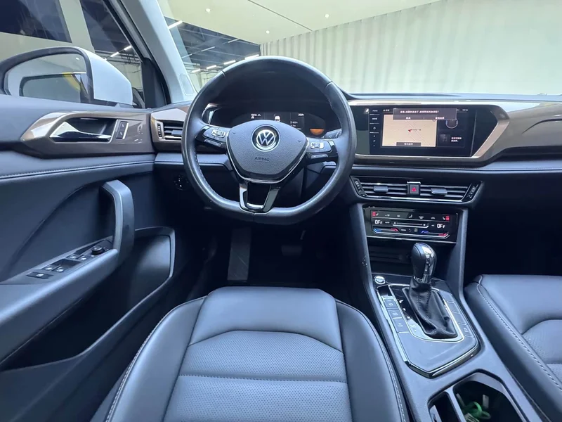 Volkswagen Tharu — фото 21