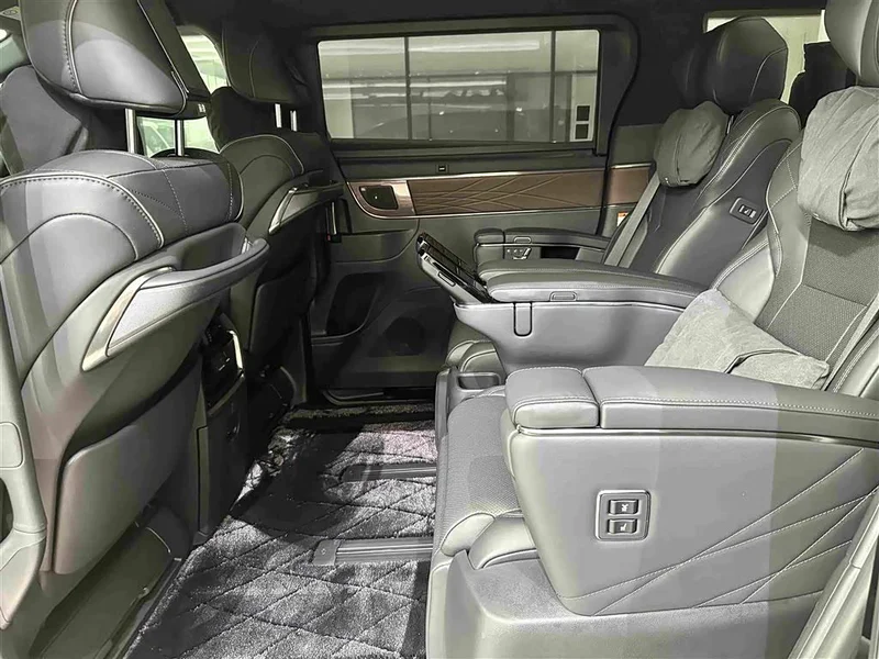 Toyota Vellfire — фото 17