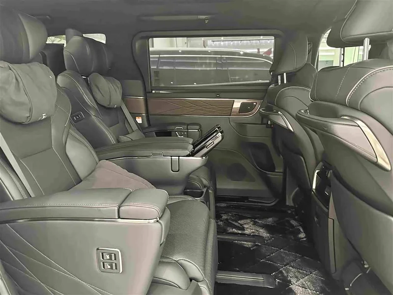 Toyota Vellfire — фото 25