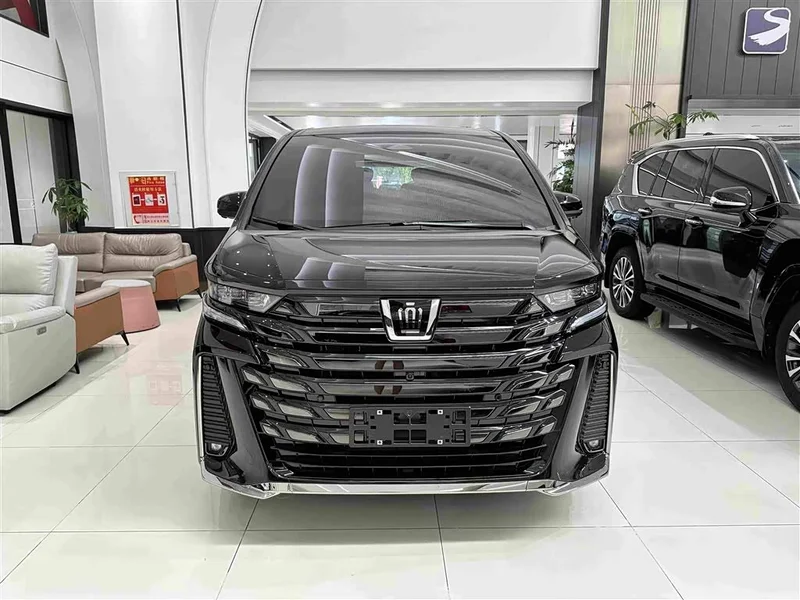 Toyota Vellfire — фото 3