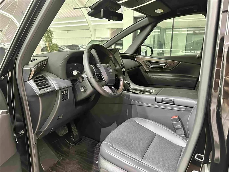 Toyota Vellfire — фото 9