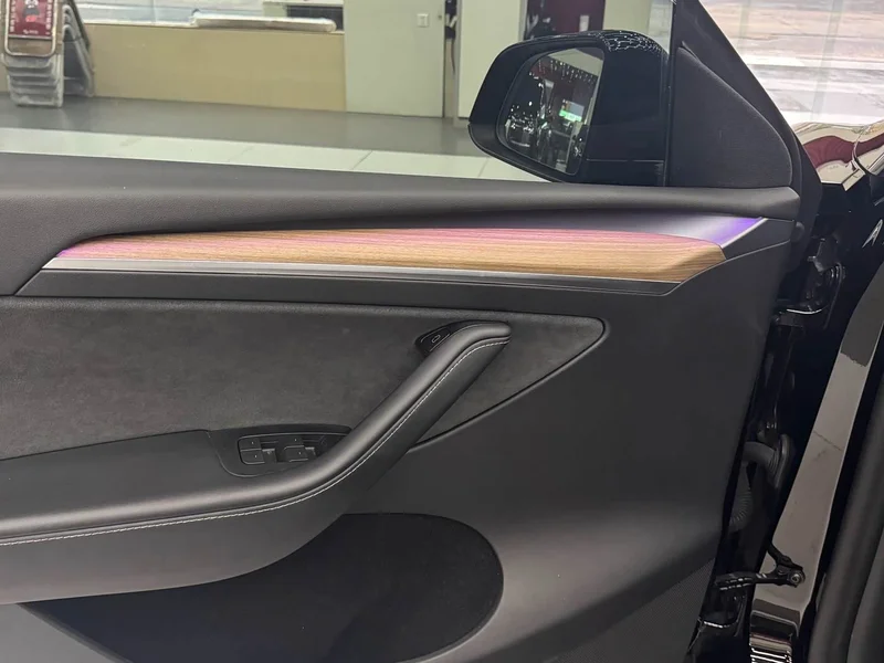 Tesla Model Y — фото 17