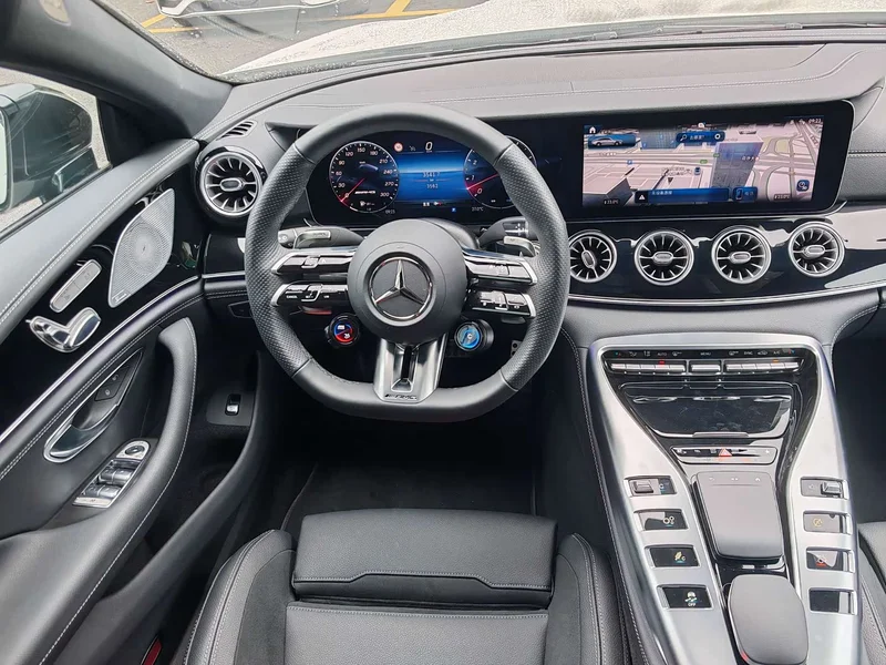 Mercedes-Benz AMG GT — фото 13