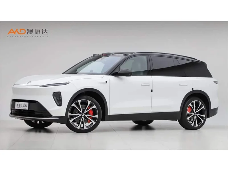 NIO ES8